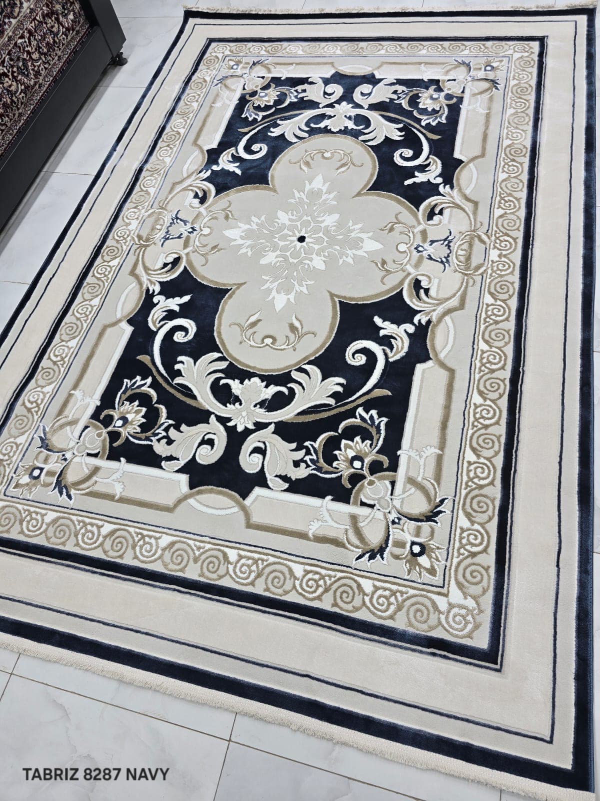 سجاد تركي فاخر مركب في مجلس عربي