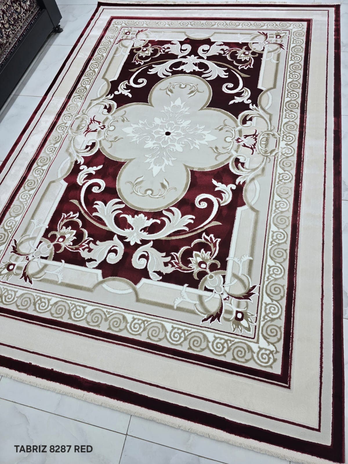 سجاد بلجيكي فاخر بتصميم كلاسيكي