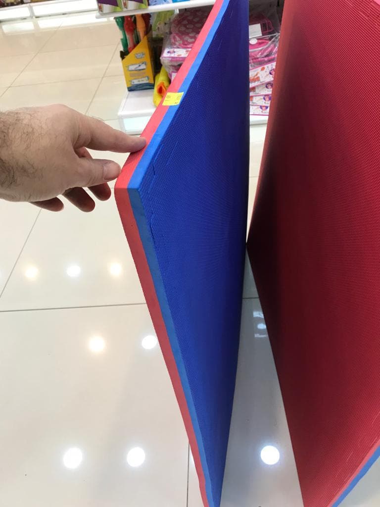 أرضيات فوم ملونة لمنطقة لعب أطفال